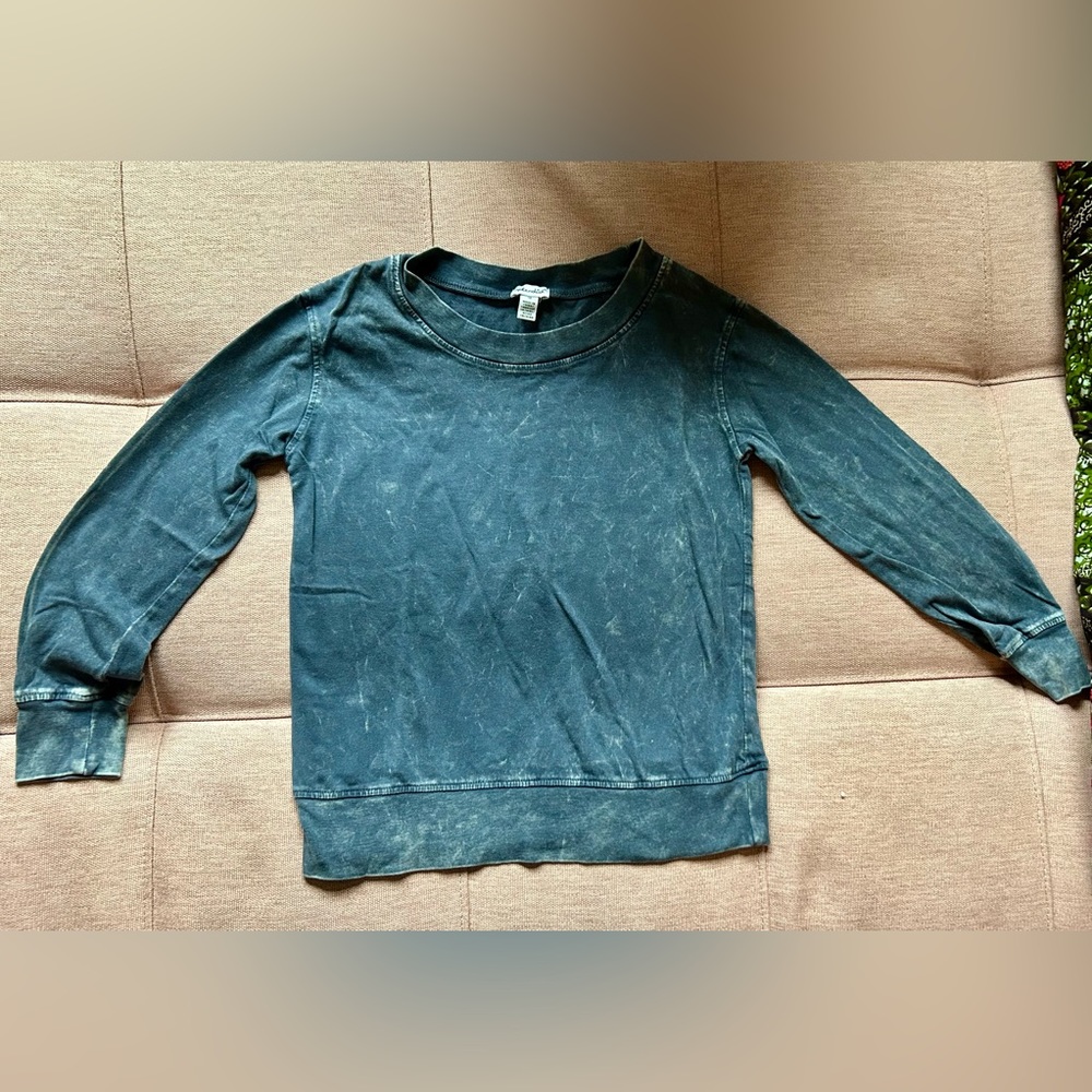 Splendid⭐️ mineral washed crewneck sweatshirt for  10 year old